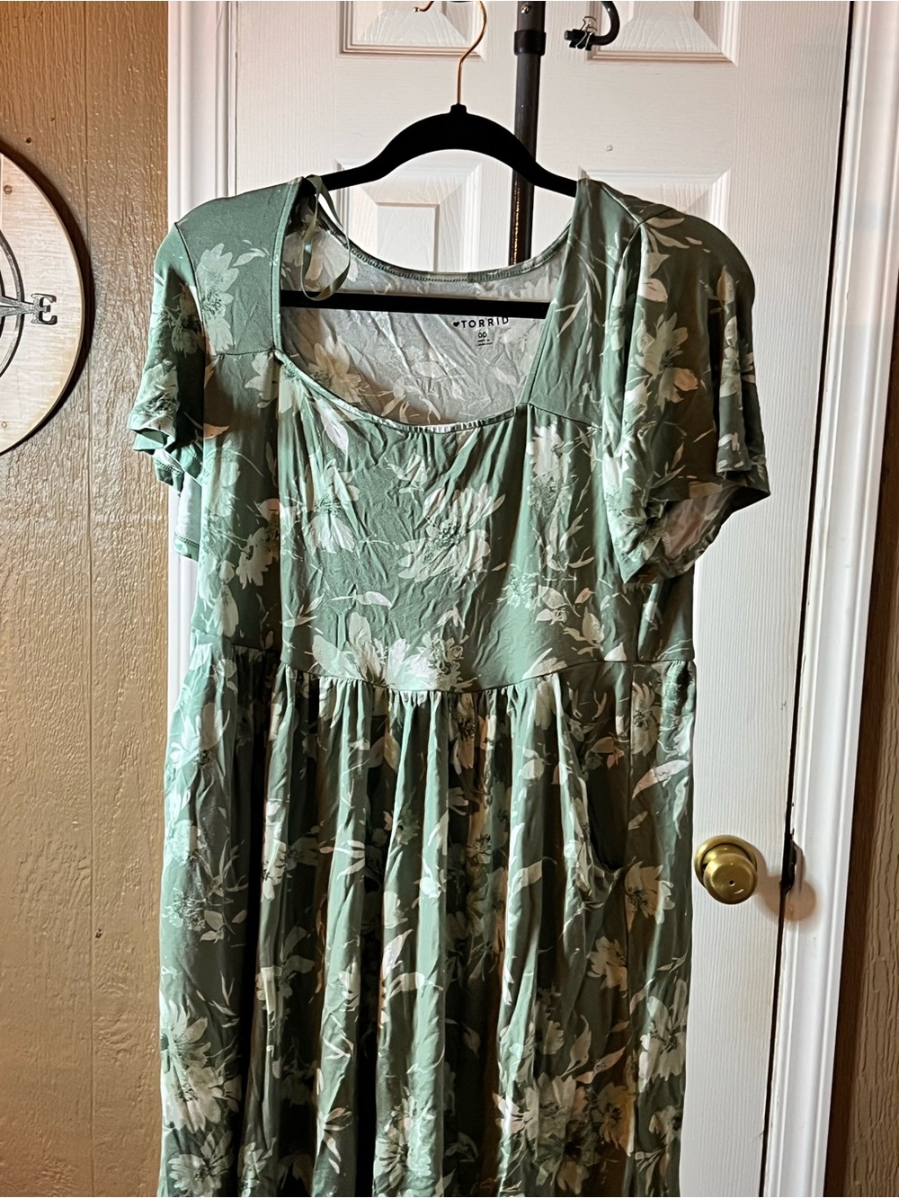 torrid Sage Green Floral Square-Neck Midi Dress